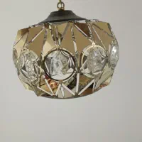 یک عدد لوستر در حد نو