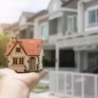 210متر-کلنگی-قابل-سکونت-با-360-متر-بنا-در-3طبقه