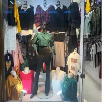 مانکن و نیم تنه