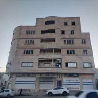 اجاره واحد ۲۴۰ متری ۴ خوابه نبش امامت ۸