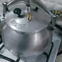 زودپزسنتی 10نفره قدیمی عتیقه