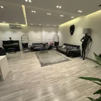 فروش واحد۱۳۰متری کم یاب/بسیار خوش نقشه/فردوس شرق