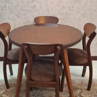 میز ناهار خوری گرد چهارنفره