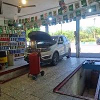 کارگر ماهر تعویض روغنی