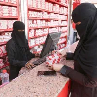 فروشنده خانم برای لوازم یدکی