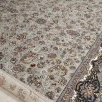 ۲ عدد فرش ۹متری رنگ فیلی ۷۰۰شانه نرم در حد نو