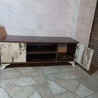 یک عدد میز تلویزیون|میز تلویزیون|رشت, پیرکلاچای|دیوار