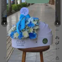 باکس گل نوزادی کریر تولد هدیه سوپرایز تاج گل ارایی