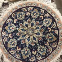 دو عدد قالیچه گرد گل ابریشم نائین تمیز و سالم|فرش|تهران, جردن|دیوار