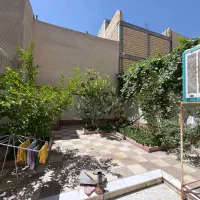 اجاره-آپارتمان-همکف-حیاط-اختصاصی-کنار-پارک-گلمحمدی