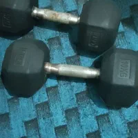 دمبل۱۰کیلویی ورزشکاری