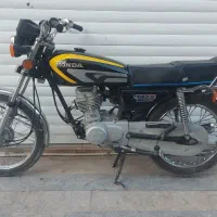 هندا۸۴کبیرپلاک ملی مدارک کامل|موتورسیکلت|قم, قلعه کامکار|دیوار