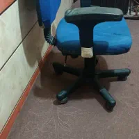 صندلی چرخدار و چرخشی