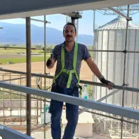 آریا صنعت گلستان.ارائه ی انواع خدمات جوشکاری