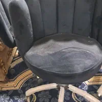 دو عدد  صندلی چرخ دار جک دار هست مدل صدفی