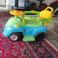 چهارچرخ کودک یا ماشین هدایت شونده