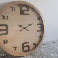 ساعت دیواری