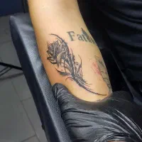 تتو ارتیست، بدن مشهد