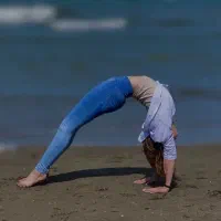 کلاسهای اریال و انعطاف (کوثر حجاب هاشمیه)