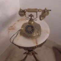 تلفن همراه میز خاطره