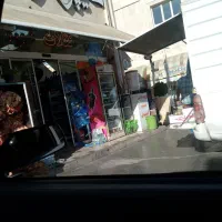 فروشنده هایپرمارکت در قدمگاه