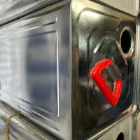 حسابدار خانم برای قوطیسازی