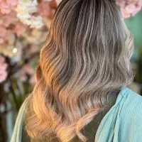 آموزش حرفهای رنگ و لایت مو ،آموزش عملی ،صفرتاصد|خدمات آموزشی|مشهد, سجاد شهر|دیوار