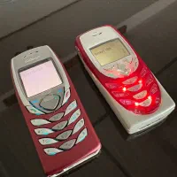 Nokia8310