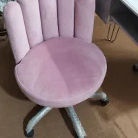 لوازم ناخن کاری و میز صندلی ارایشی بهداشتی|آرایشی، بهداشتی، درمانی|قم, شهرک امام حسین|دیوار