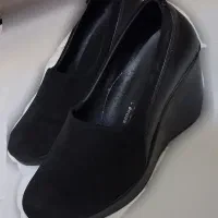 کفش پاشنه دار طبی