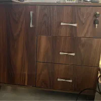 میز اداری|مبلمان اداری|تهران, فلسطین (میدان انقلاب)|دیوار