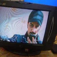 تلویزیون قدیمی و دیجیتال