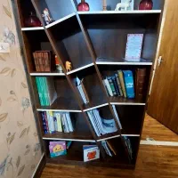 کتابخانه شیک و مدرن