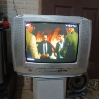 تلوزیون ۱۴اینچ الجی.سیدی ۳ دیسگ الجی کارتنشم هست