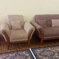 مبل راحتی۷ نفره کرم نسکافه ای ومیزعسلی و پاف چرمی