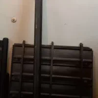 تخت چوبی فلزی