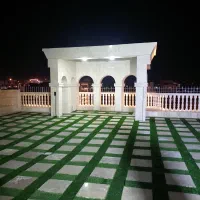 ۱۰۵ متر/دو خواب/ نزدیک مترو