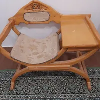 میز تلفن تمیز  با  چوب اصل