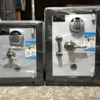 گاوصندوق کد4567نسوز اداری تجاری بانکی