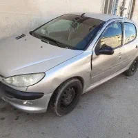 ۲۰۶ مدل ۸۲ نقره ای