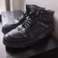 نیم بوت|کیف، کفش، کمربند|نقده, |دیوار