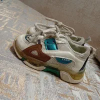 کتونی بچگانه خارجی سایز 24کاملا سالم وتمیز|کفش و لباس بچه|باقرشهر, |دیوار