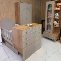 تخت و کمد کودک و نوجـوان طراحـی شده برایـ سال‌ها