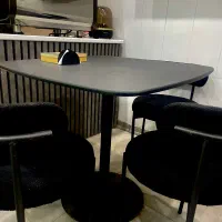 میزه ۴ نفره در حد نو مشکی شیک ساده