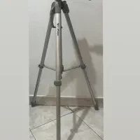 سهپایه دوربین WF-3560 در حد نو همراه کیف و جعبه