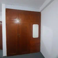 در های کمد دیواری وکشو ها. بدون چهار چوب به فروشی