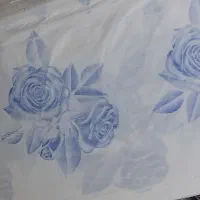 سفره یکبارمصرف و سفره های گل دار در ۳ رنگ