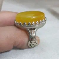 عقیق سلیمانی زرد قواره دار