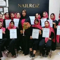 آموزش صفر تا صد کاشت تخصصی ناخن ۲میلیون۷۰۰