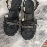 کفش و کیف|کیف، کفش، کمربند|گلبهار, شهر جدید گلبهار|دیوار